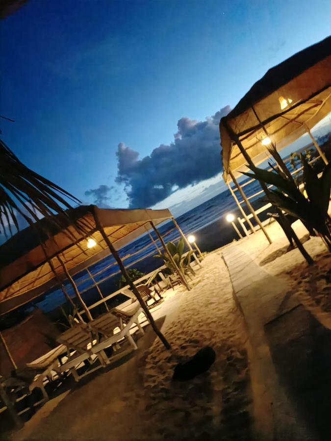 Shantaram Beach Huts Arambol Esterno foto